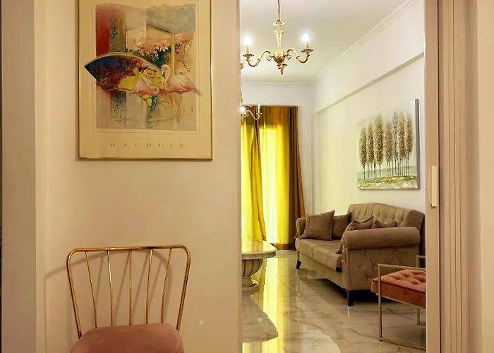 Apollonion Luxury Apartment Near The Metro Station