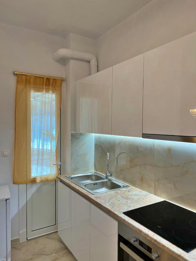 Apollonion Luxury Near The Metro Station * Atenas